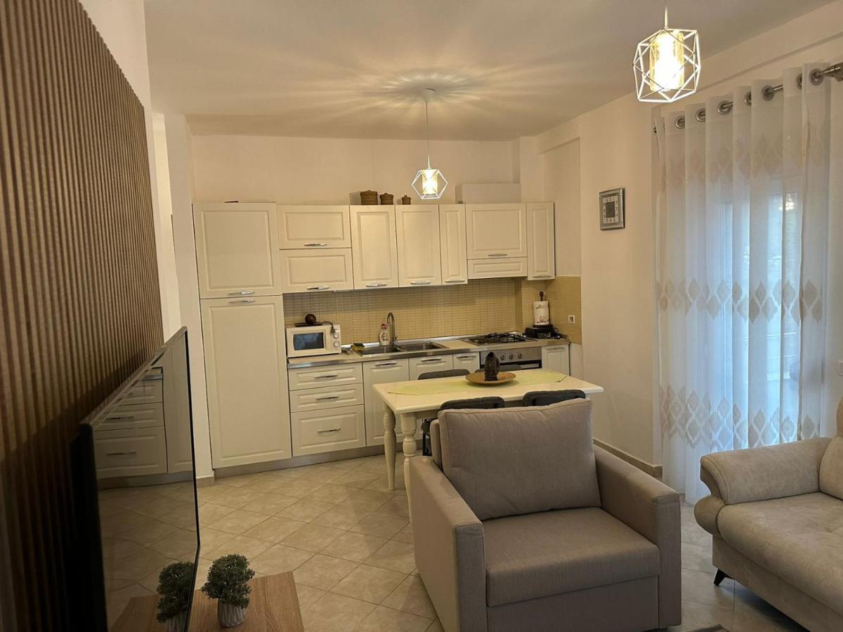 Sibora'S Apartment Голем Екстериор снимка